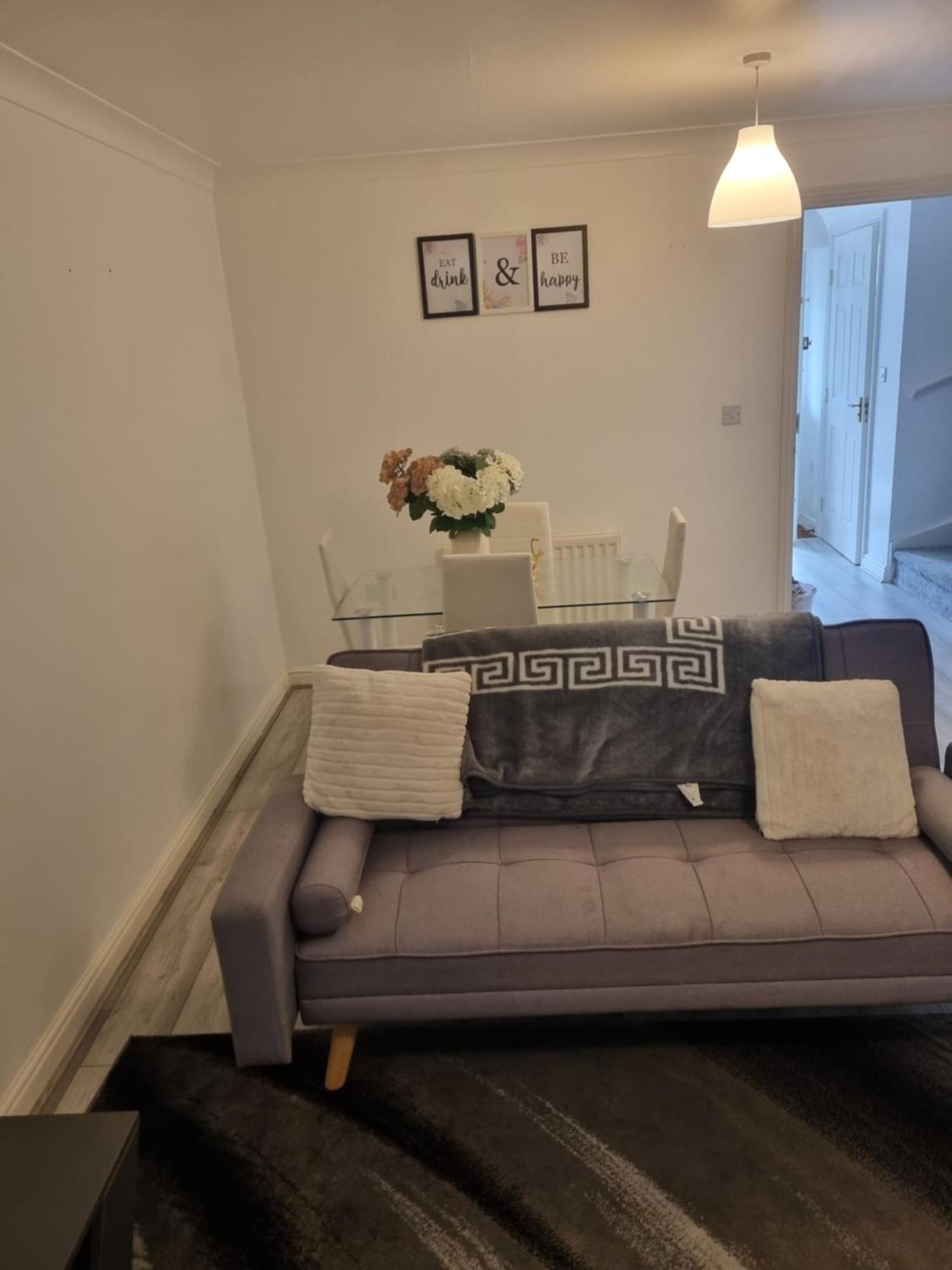 Maidstone Villa 3 Bedroom Free Sports Channels,Parking Sleeps 7 Eksteriør bilde
